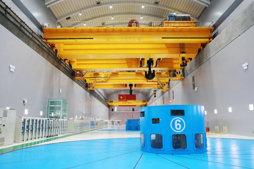 行業(yè)最大！太重起重機再獲“重量級”訂單