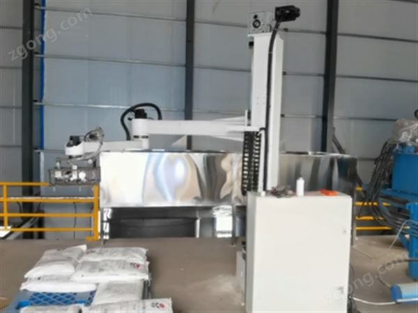 化肥拆包上下料立柱碼垛機圖片